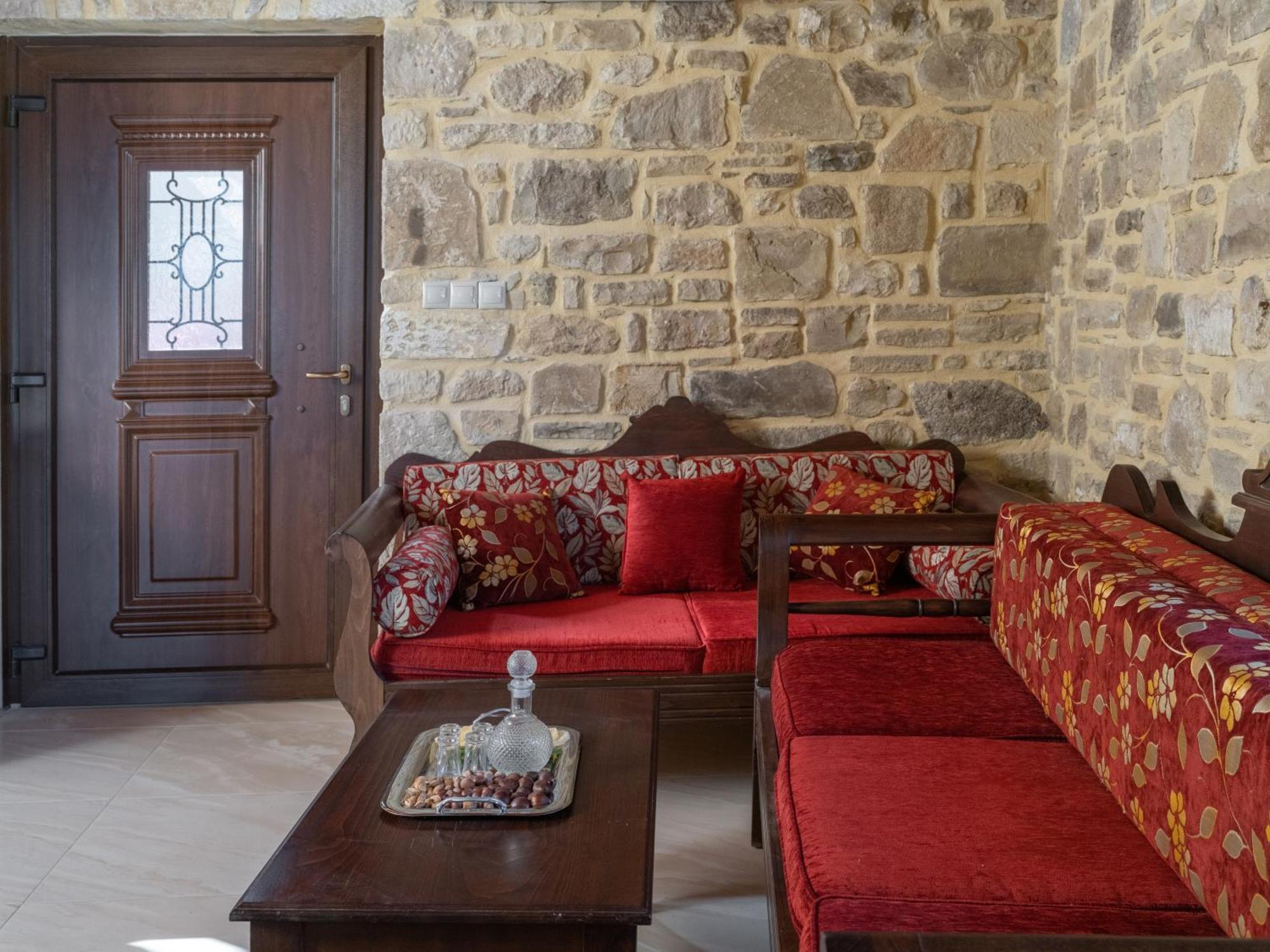 Draganigo Luxury Stone Houses 40 Min From Matala Ano Moulia Exterior foto